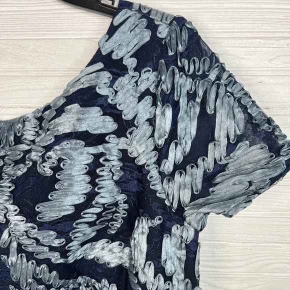 JS Collections Blue Ribbon and Lace Crepe Midi Dress V Back Short Sleeve 14 - Picture 5 of 16